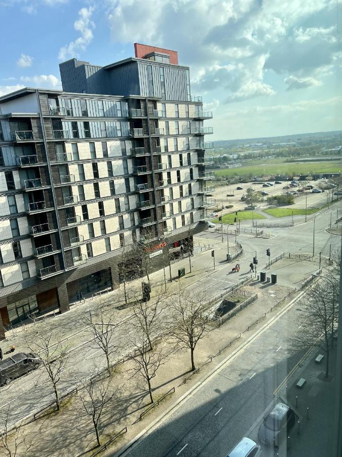 Apartment Superior Hub: City With Parking & Entertainment Milton Keynes